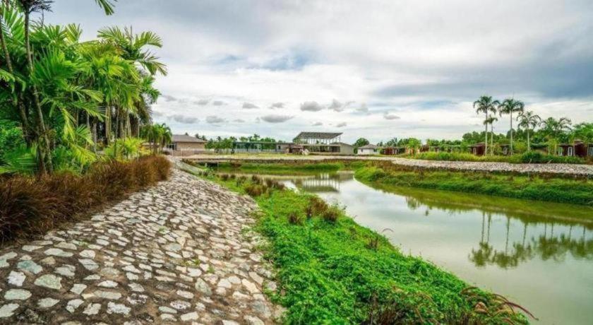 Prew Lom Chom Nam Resort Ban Phan Sadet Nok Exteriér fotografie